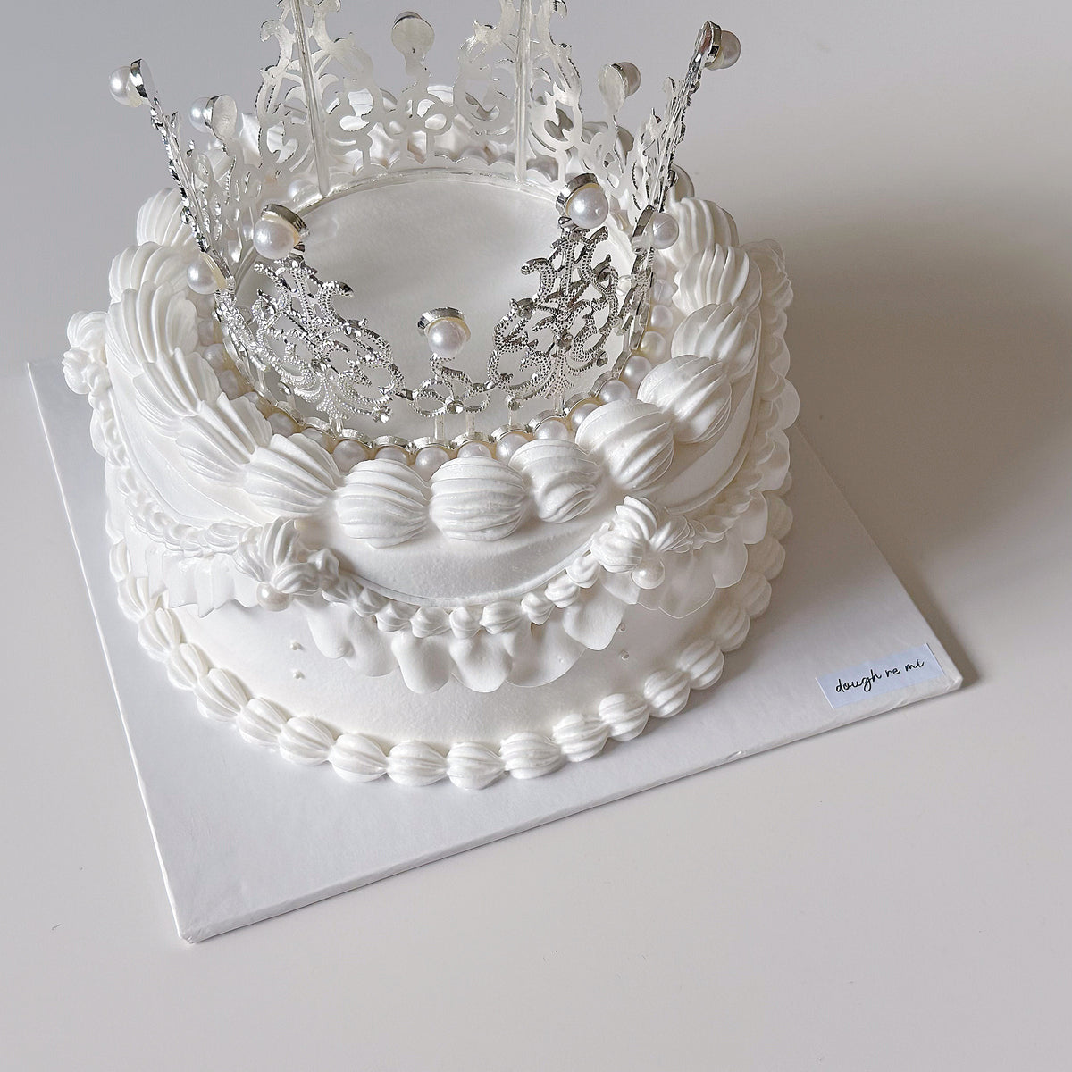 Princess Crown Cake | bakehoney.com